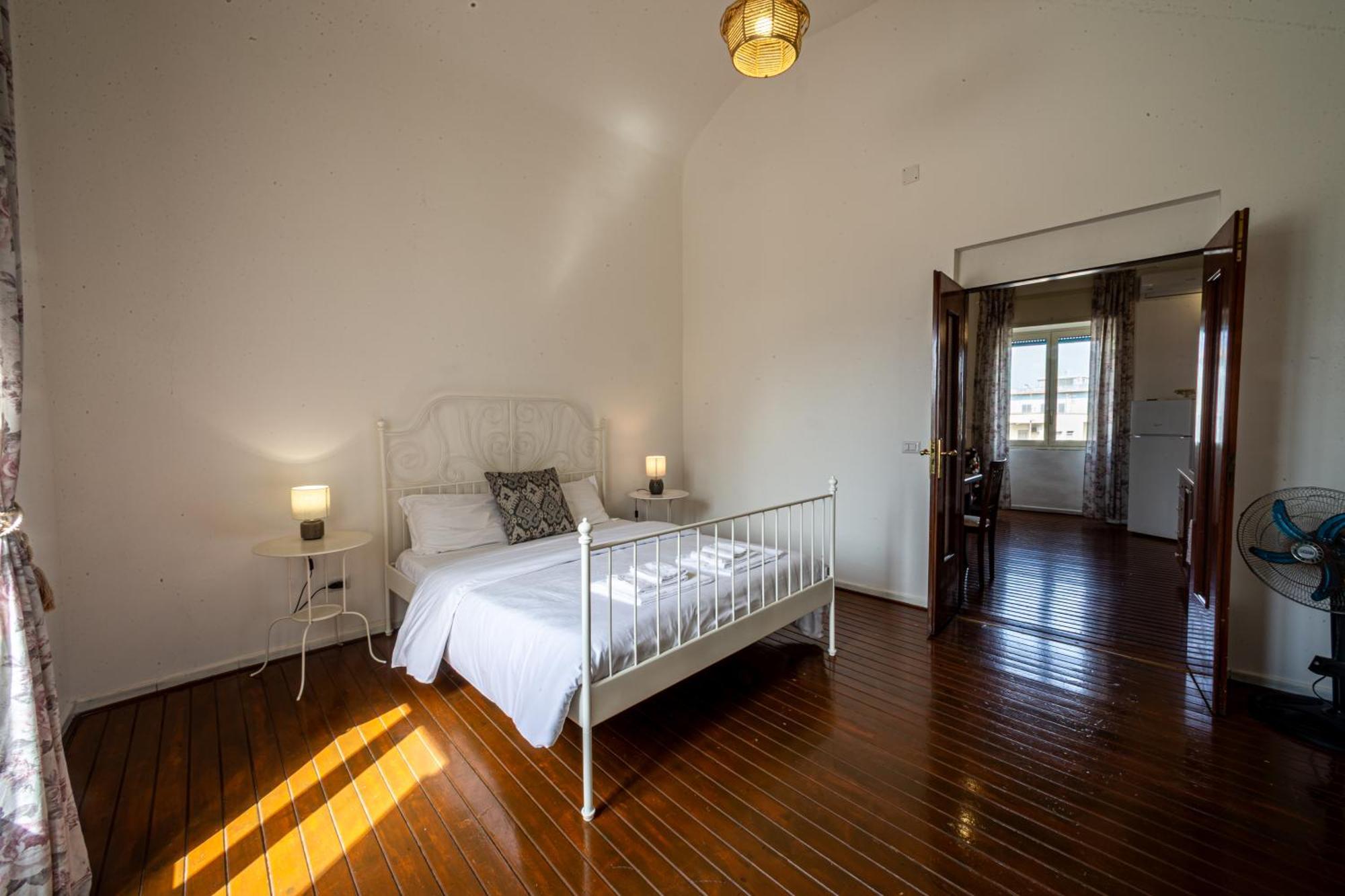 Mh Suites Rooms Apartments Bacoli Eksteriør billede